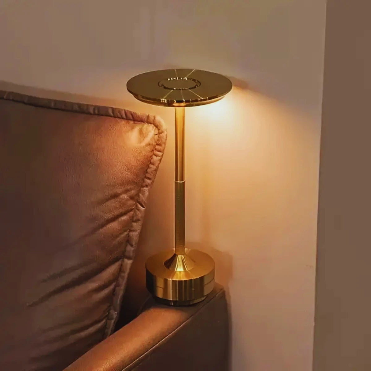 1Pc USB Rechargeable LED Desk Lamp Touch Dimming USB Portable Charging Coffee Shop Bar Retro Decoration Atmosphere Night Light