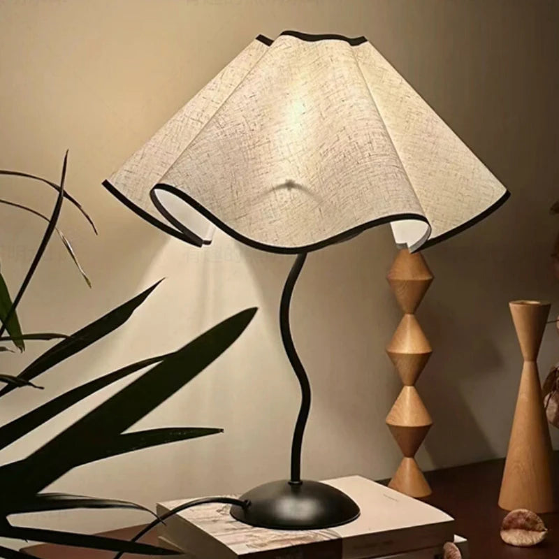 Lampe de chevet pétale