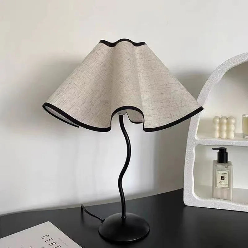 Lampe de chevet pétale