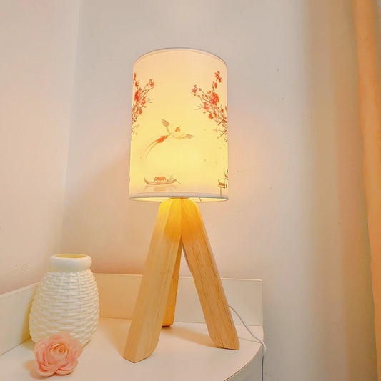 Nordic USB Desk Lamp, Solid Wood Fabric Decoration, LED Night Light for Home Bedroom Bedside Study Accommodation