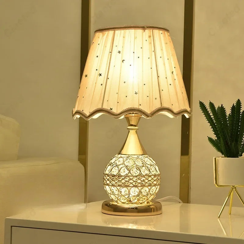 Simple LED Fabric Lampshade Crystal Lamp Body E27 Desk Lamp Bedroom European Home Warm Luxury Romantic Bedside Lamp