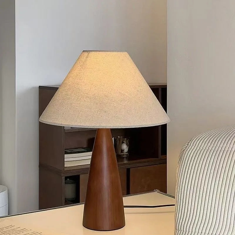 Iron-Made Retro Fabric Desk Lamp Indoor Decor Atmosphere Bedroom Bedside Living Room Tea Room Study Lamp